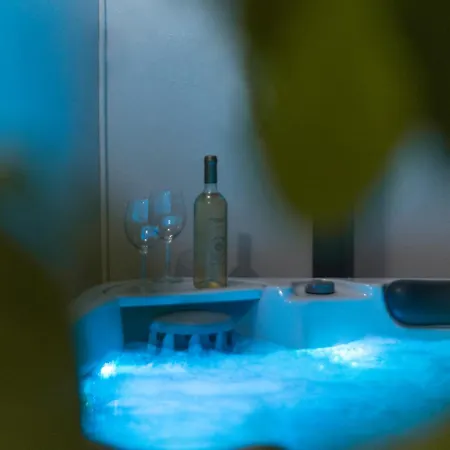 Neoclassical With Jacuzzi Near Acropolis-living Stone Aragonit Appartement